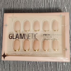 Glamnetic Press On Nails Goal DIgger Short Round New